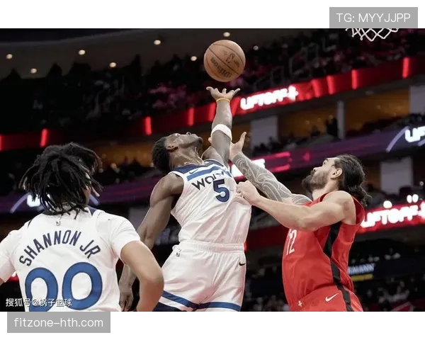 格林三分爆发成为球队制胜关键