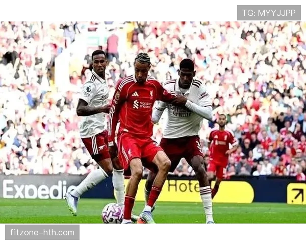 西甲豪门夏窗引援风暴：巨星加盟引爆赛场，表现惊艳