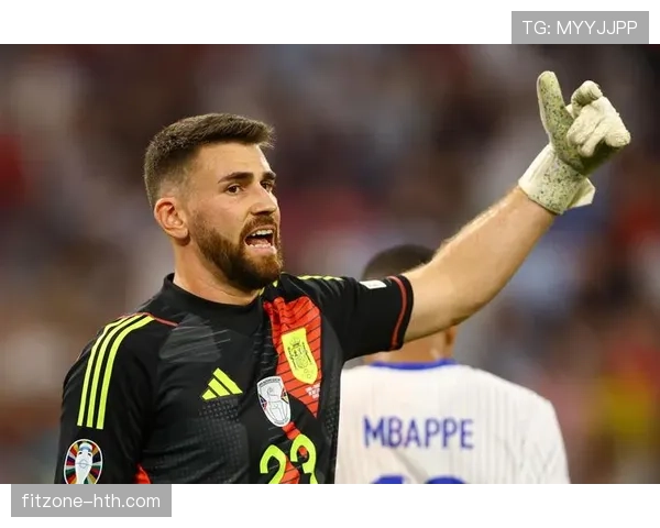 欧洲杯复出英雄的荣耀与挑战：分析归来之路的艰辛与成就